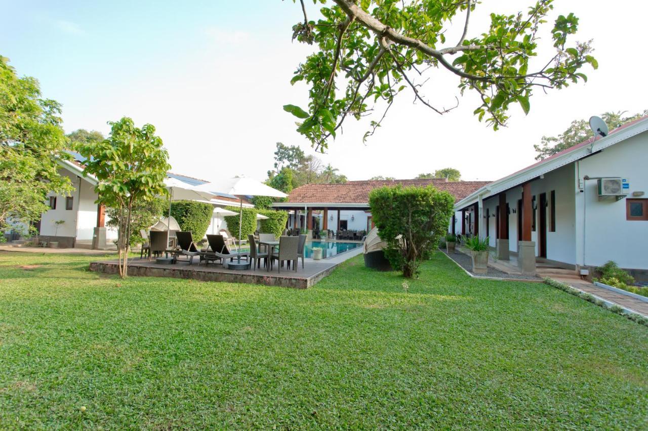 Swanee Grand Otel Negombo Dış mekan fotoğraf