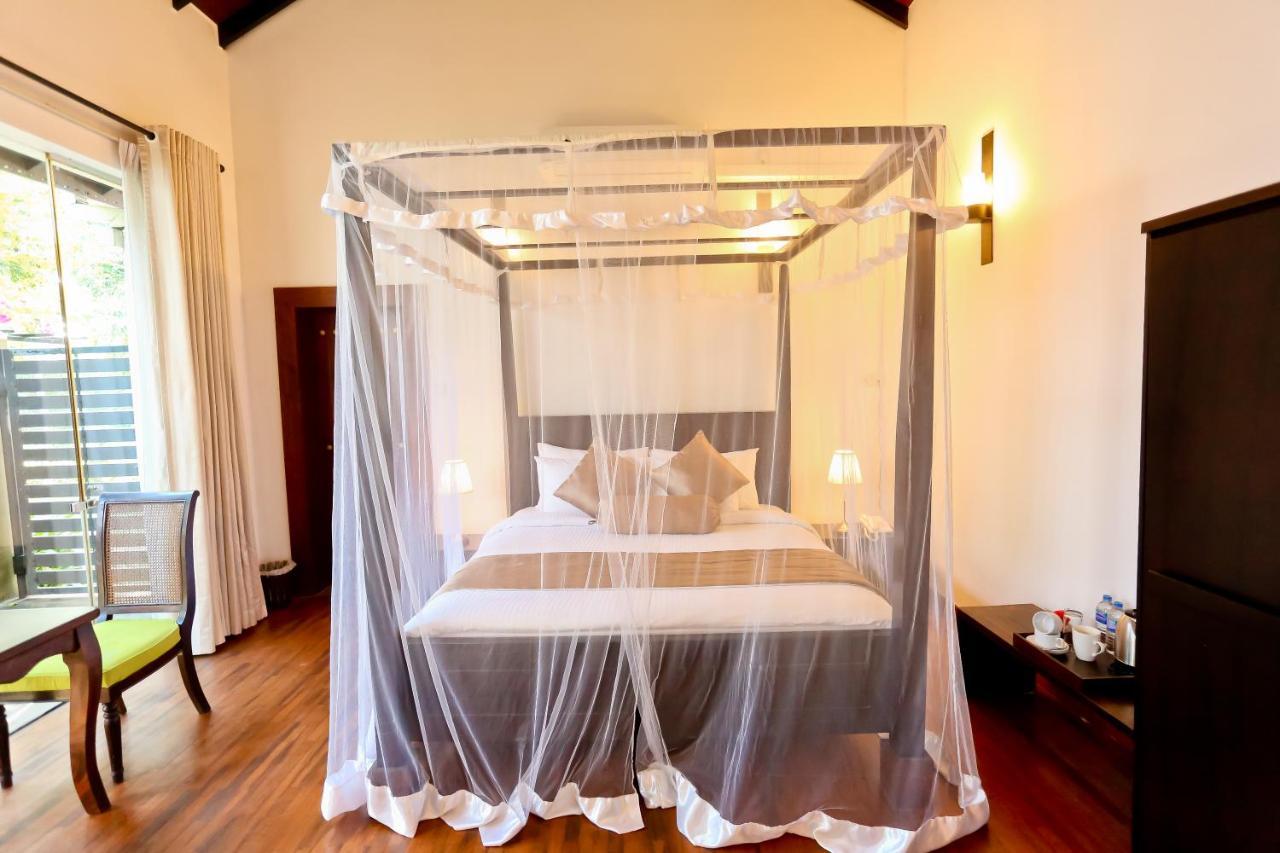 Swanee Grand Otel Negombo Dış mekan fotoğraf